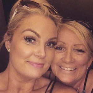 Meet your Posher, Joni